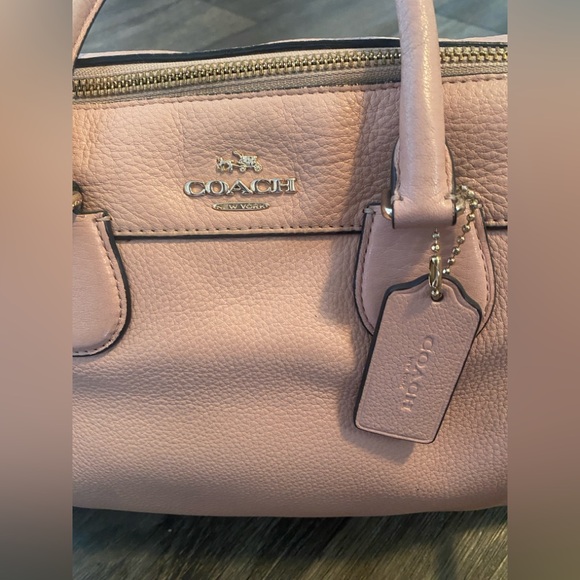 Coach Pink Leather Bag w/Shoulder Strap - Picture 2 of 9